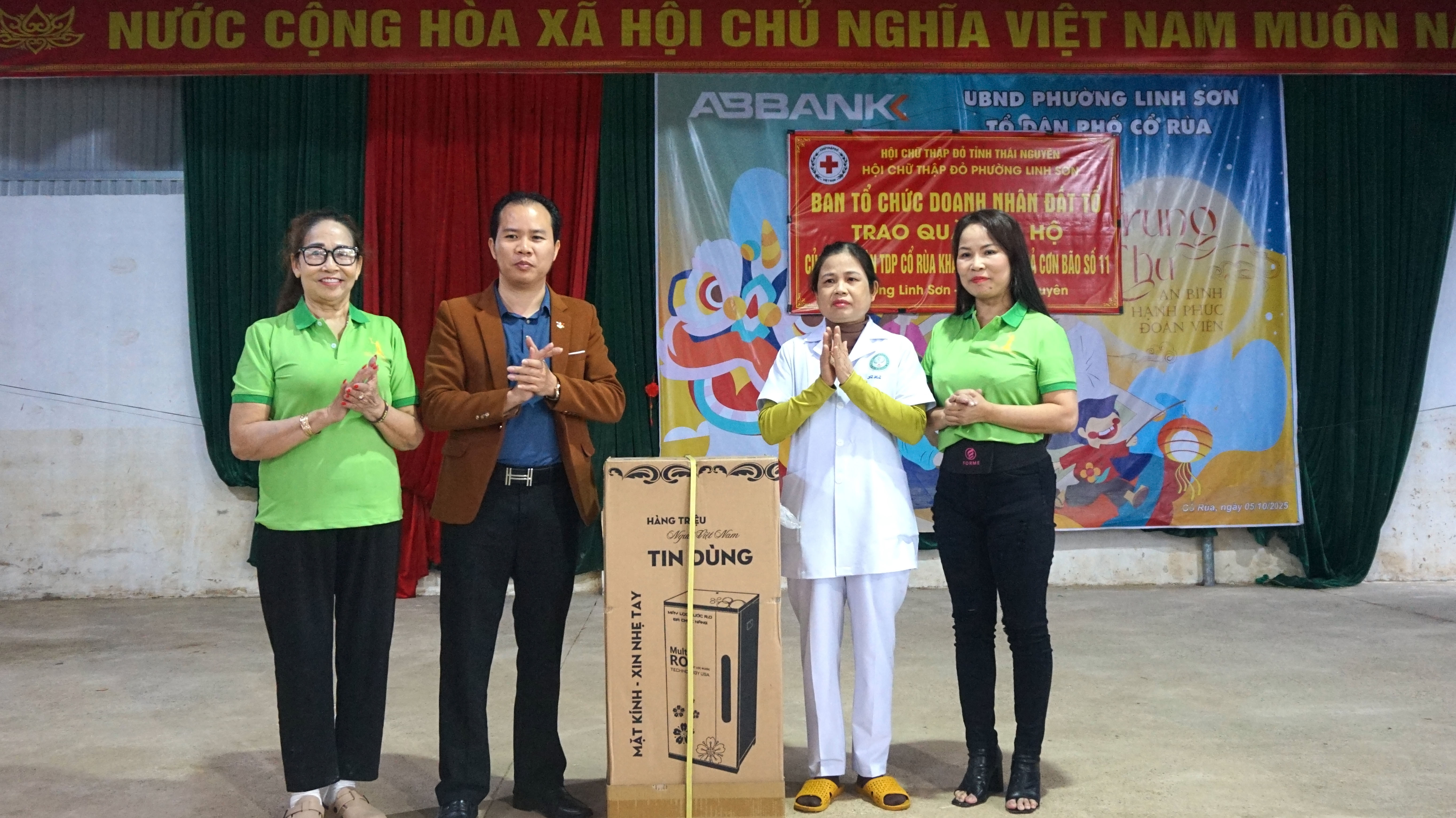 Anh-tin-bai